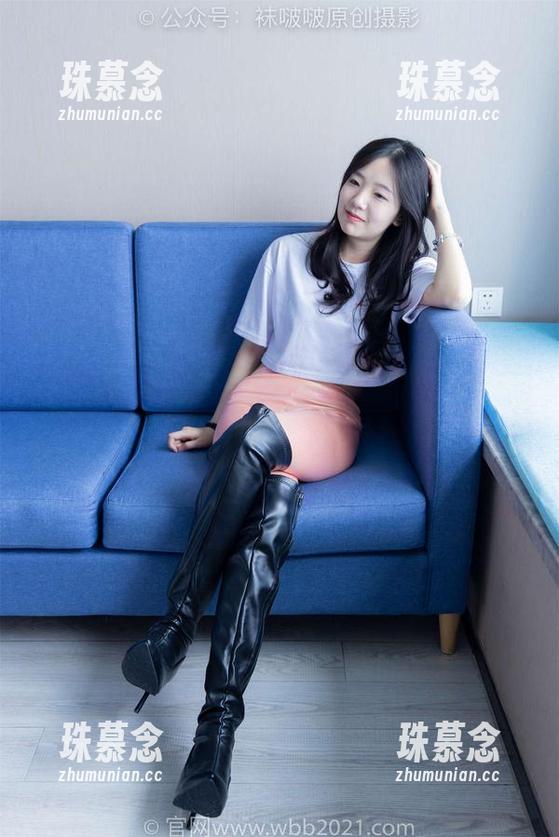 BoBoSocks袜啵啵-小淳 BoBoSocks袜啵啵 - 小淳带你走,我的两双高跟鞋免费“秀”一把!