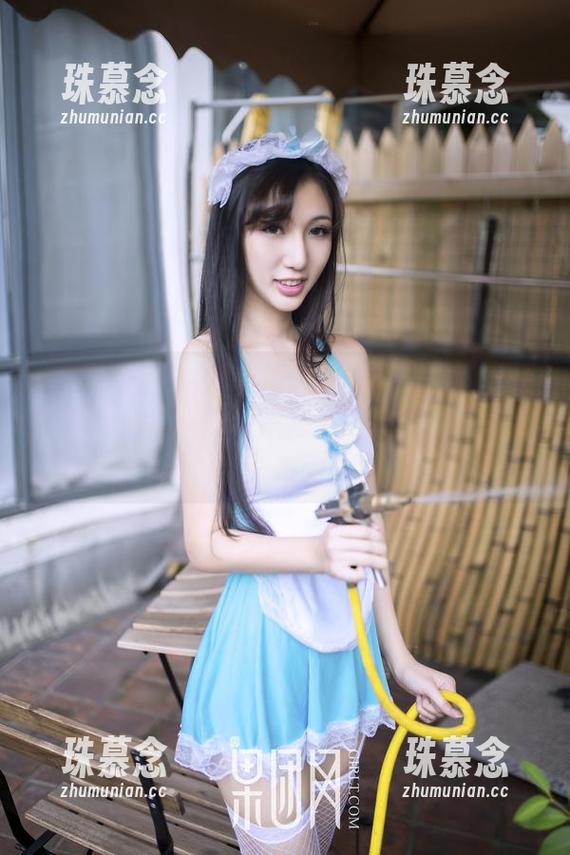 GIRLT果团网-王语纯 GIRLT果团网 - 王语纯眼镜高清图集——我猜这眼镜一定能看透你的心思,不过我还是在看她的模样。