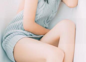 GIRLT果团网 - 源源不断的清凉：萌神妹妹泳池图片大曝光！