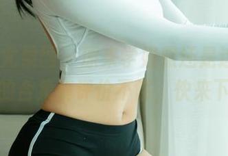 UGirls尤果网 - 原来学姐照还是这样的，唐溪若的合集真评价不够，快来下载吧！