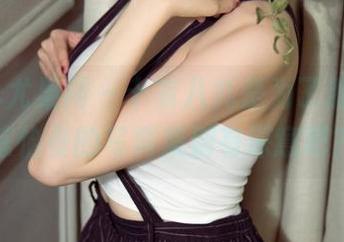 UGirls尤果网 - 十有八九是为了那长腿，陈怡曼的写真集别有深意吧？