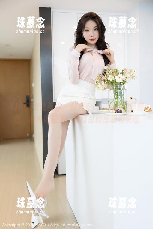 XIAOYU语画界 - 打开安琪yee的灰丝图包，意外收获了一堆瞎扯的感想和灵感