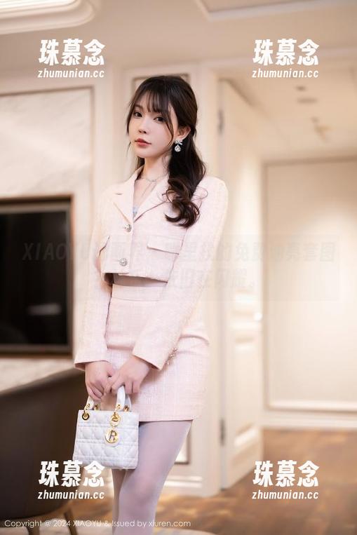 XIAOYU语画界 - 哪里找的免费油亮套图？林乐一依旧在闪耀。