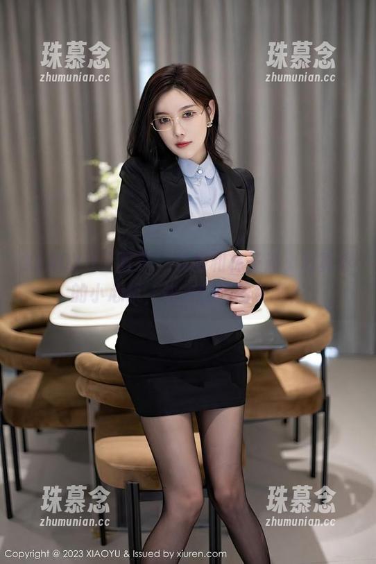 XIAOYU语画界 - 礼服和林子遥，写真界的小心机，快来翻阅图包吧！