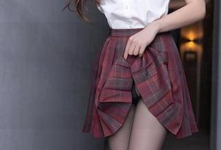 Xiuren秀人网 - 高清下载孔一红的长腿，兄弟们，这腿的曲线我敢打赌连蚊子都要追着拍。