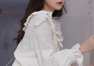 Xiuren秀人网 - 王馨瑶yanni的婚纱写真让我想：到底婚纱该不该这么好看？