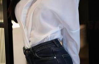 Xiuren秀人网 - 黄乐然的自拍写真：希望你也在拍自己的影子