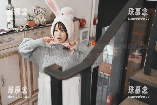 いくみ(育美)和她的Fantia写真集，你能禁得住原图的诱惑吗？——不太好自信啊，嘻嘻。