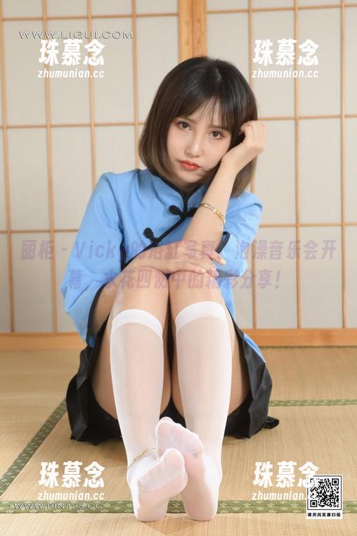 丽柜-vicky 丽柜 - Vicky的浴缸写真:泡澡音乐会开幕,水花四溅中的精彩分享!