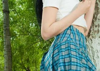 丽柜 - 一不小心下载了兔子的全套芳草莲香，唔，有那么点儿恍惚！