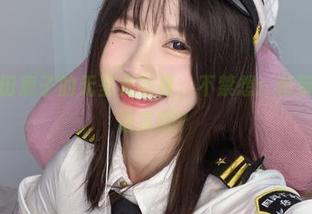 看着千反田鹿子的无圣光写真，不禁想：吊带是另一种语言吗？