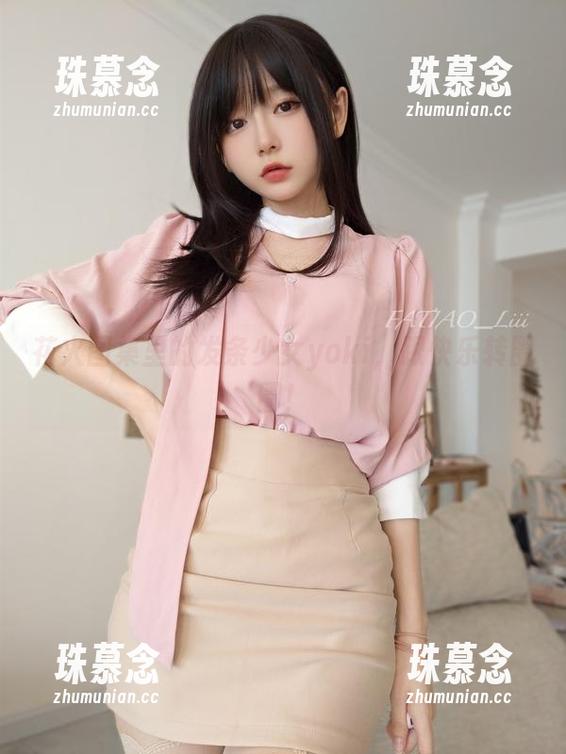 花火图集里的发条少女yoki，跟快乐转圈圈！