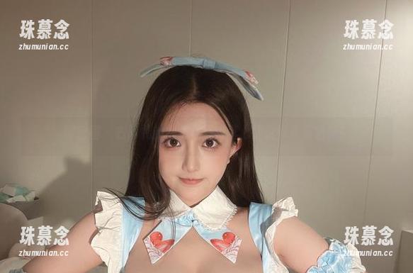 微密圈 - 古阿扎的棉袜写真，真心建议养条宠物袜！