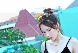 嗲囡囡 - 教室随想，SiByl李思宁的写真图集似乎藏着每个孩子的回忆