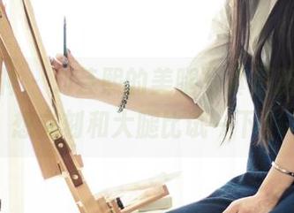 头条女神 - 刘芸熙的美腿写真更新，让你想立刻和大腿比试一下！