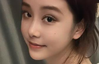 微密圈 - 奶雯又来了！分享她最新女仆写真，妥妥的画风转变。
