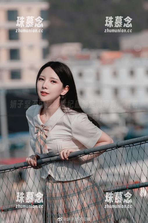 妍子坚不可摧新世纪最新定制写真，看看这战士该有的气场！