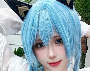 漂亮的“胜利”全套：小空sora的nikke女神海伦图集，有种说不出的“妖气”
