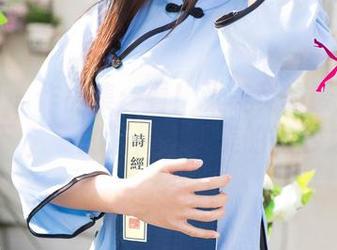 尤果网 - 作品集：看！张美荧的镂空写真，介于جلو的狂热与柔美的微妙之间。