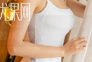 尤果网 - 也许你会“嫉妒”若彤BOOMBOOM的JK：高清分享，多一份滤镜。