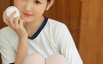 尤蜜荟 - 陈宇曦的一次无意之举，吊带和无圣光怎样都很美妙。