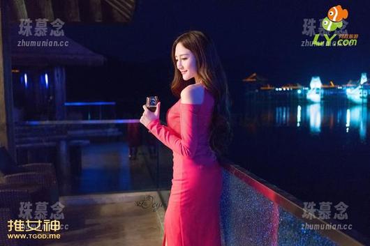 推女神 - Lee小棠的美图：死库水，真让人想立刻跳进去