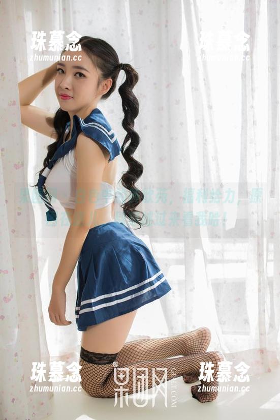 果团网-黄歆苑 果团网 - 白色中的黄歆苑,福利给力,原图在这儿,别穿越过来看我哈!