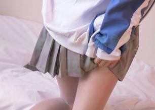 趣味私拍：白丝JK发挥想象力，森萝财团你们好厉害