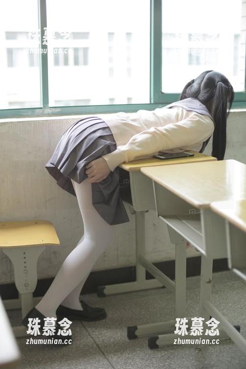 森萝财团 森萝财团呈现:薄丝美足,图库里的这些腿,光是看就能让人浮想联翩呐。