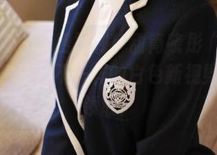 模范学院 - 免费福利！甜筒晓彤“纯白”合集让你打开不一样的白色新视野，速来领取！