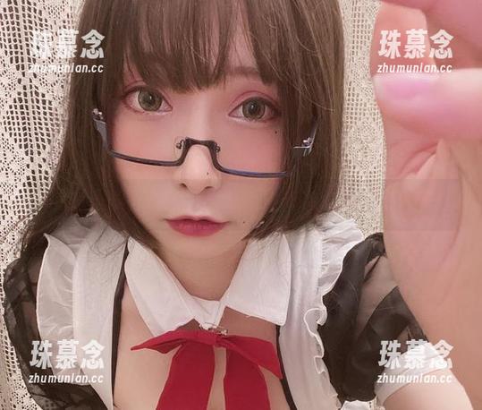 图库里的小恶魔，次屁啦再一次玩得不亦乐乎