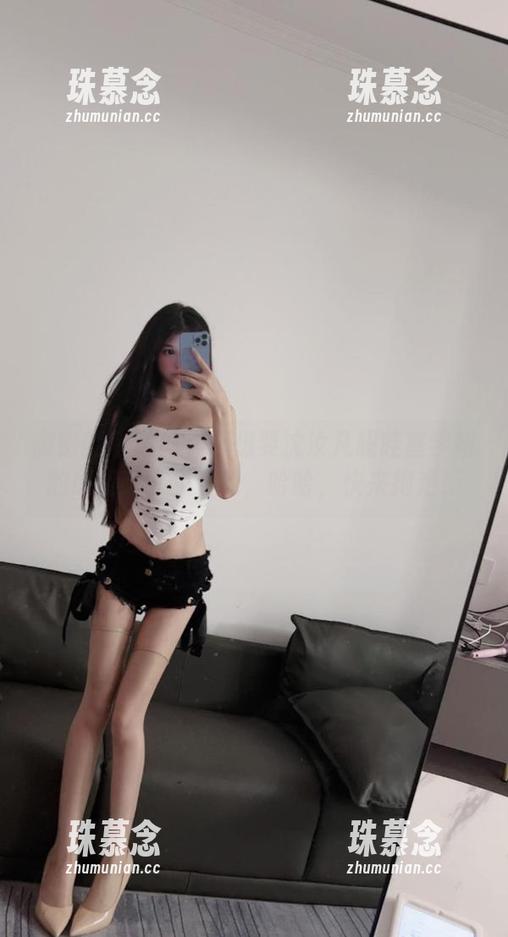沈汝凡超哇塞 微密圈 - 就问你不想要沈汝凡超哇塞学姐的原图吗?免费的,哈哈,快来抱走!