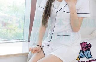 物恋传媒 - 清新脱俗？不，是嘟嘟的图集和她的黑色网袜！