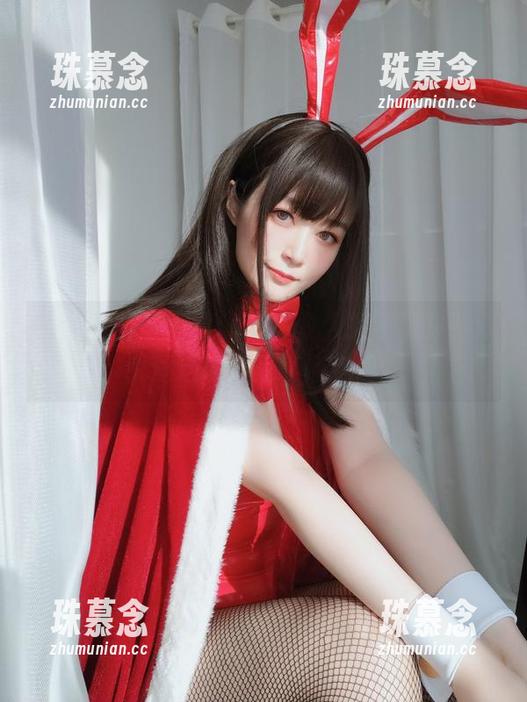 白银81 白银81居家写真,套图令人摸不着头脑:究竟这咖啡是真还是假?