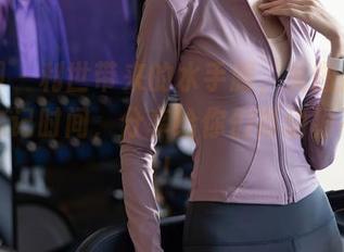 秀人网 - 利世带来的水手服，美图居然能让人忘记时间，分享给你们再幼稚不过了！