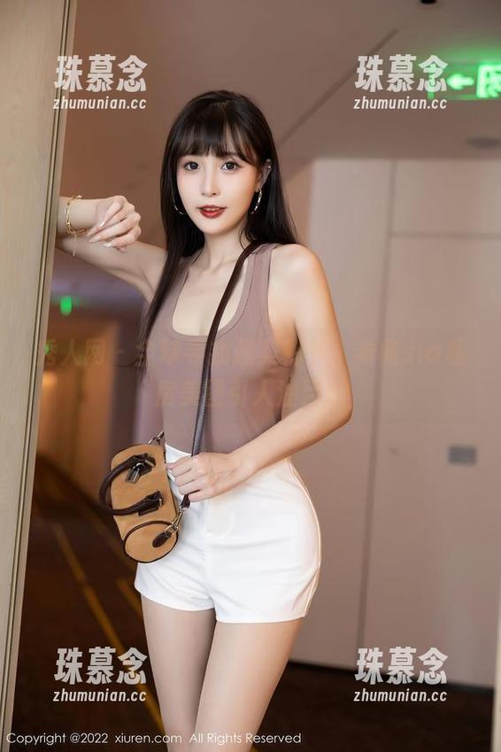 秀人网-希雅sia 秀人网 - 全球寻找最美秘书,希雅sia私房美图引人注目。