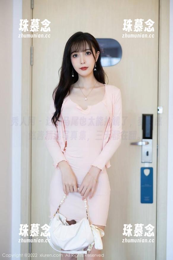 秀人网-萝莉悠悠酱 秀人网 - 这双马尾也太能抢镜了,萝莉悠悠酱精选写真集,三天都在翻。