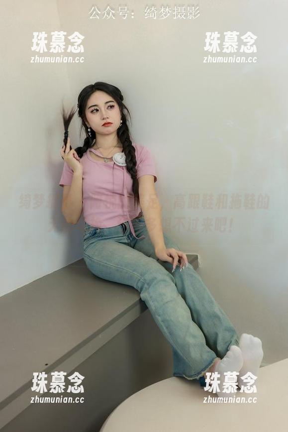 绮梦摄影-阿悦 绮梦摄影 - 阿悦的美足,高跟鞋和拖鞋的无缝切换,这得多想不过来吧!