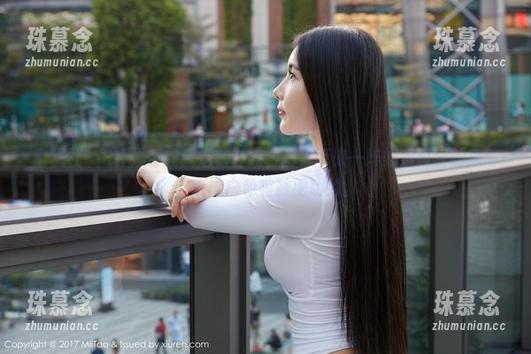 蜜桃社 - E杯奶茶教我定制：纯白图集带来一阵如烟似梦的感动，听说白色有减肥功效。