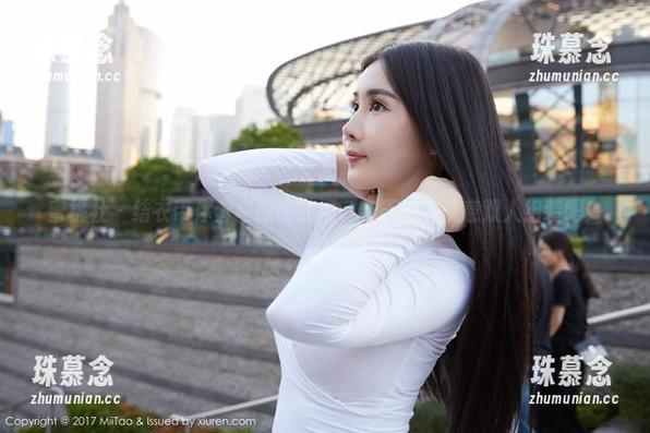 蜜桃社 - 结衣带你奔向原图的福利新天地，快意双人组装吧！