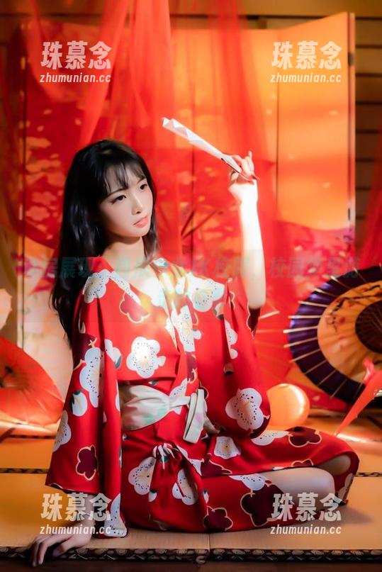 西瓜少女 私房展现:西瓜少女JK校服,校园梦里游走的身影