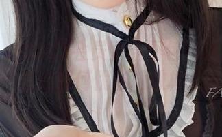 Fantia-2023会员更新图包：迷之呆梨教你如何优雅地放松。