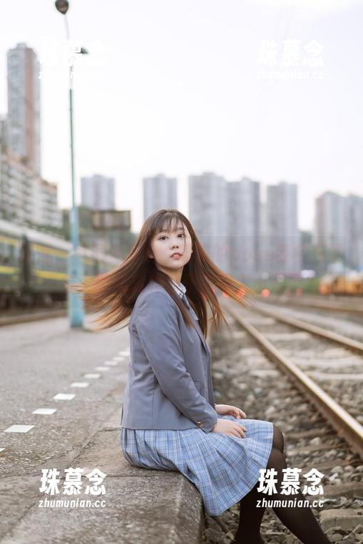 又是一组镜酱写真，玛修的pose我实在学不会，照成这样算不算误入小黑屋？