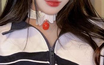 阿九从不咕咕的女仆cos，暗示的挑逗在细节之间，略带些不安分。