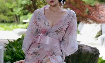 雯妹不讲道理的图册：连视频都忍不住想多看几遍的集子。