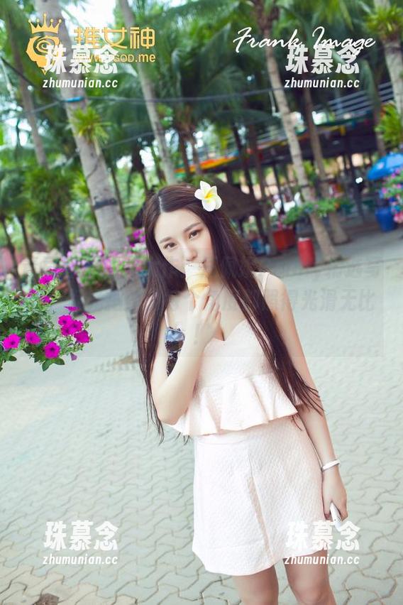 青豆客-汪佩妮Penny 青豆客 - 油亮大作:汪佩妮Penny精选写真,灯光把她的每个角度都照得光滑无比!