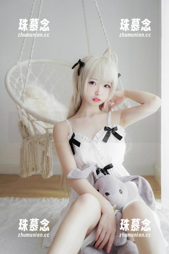 自恋档案：香川澪自拍图集没把自己喝到酩酊大醉吗？