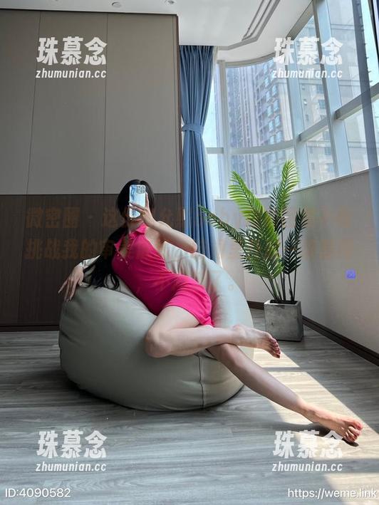 黎允熙baby 微密圈 - 这份黎允熙baby短裤图集不断挑战我的审美底线,脑海里升起一堆疑问,不用想了。